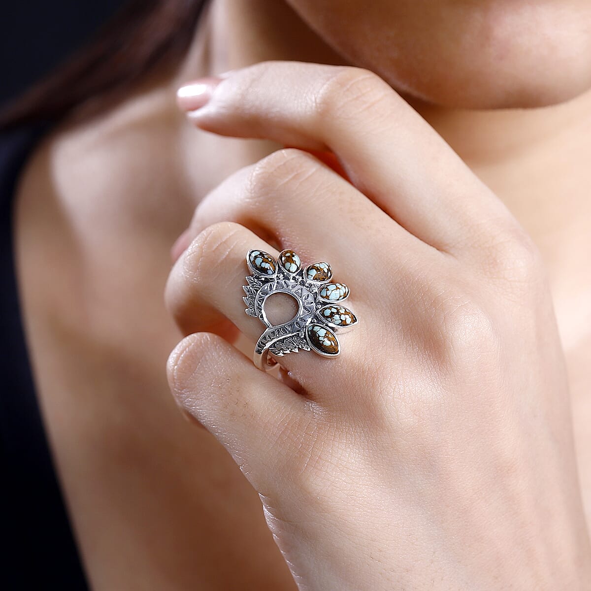 Artisan Crafted Blue Horizon Turquoise 2.40 ctw Ring in Sterling Silver (Size 7.0) image number 2