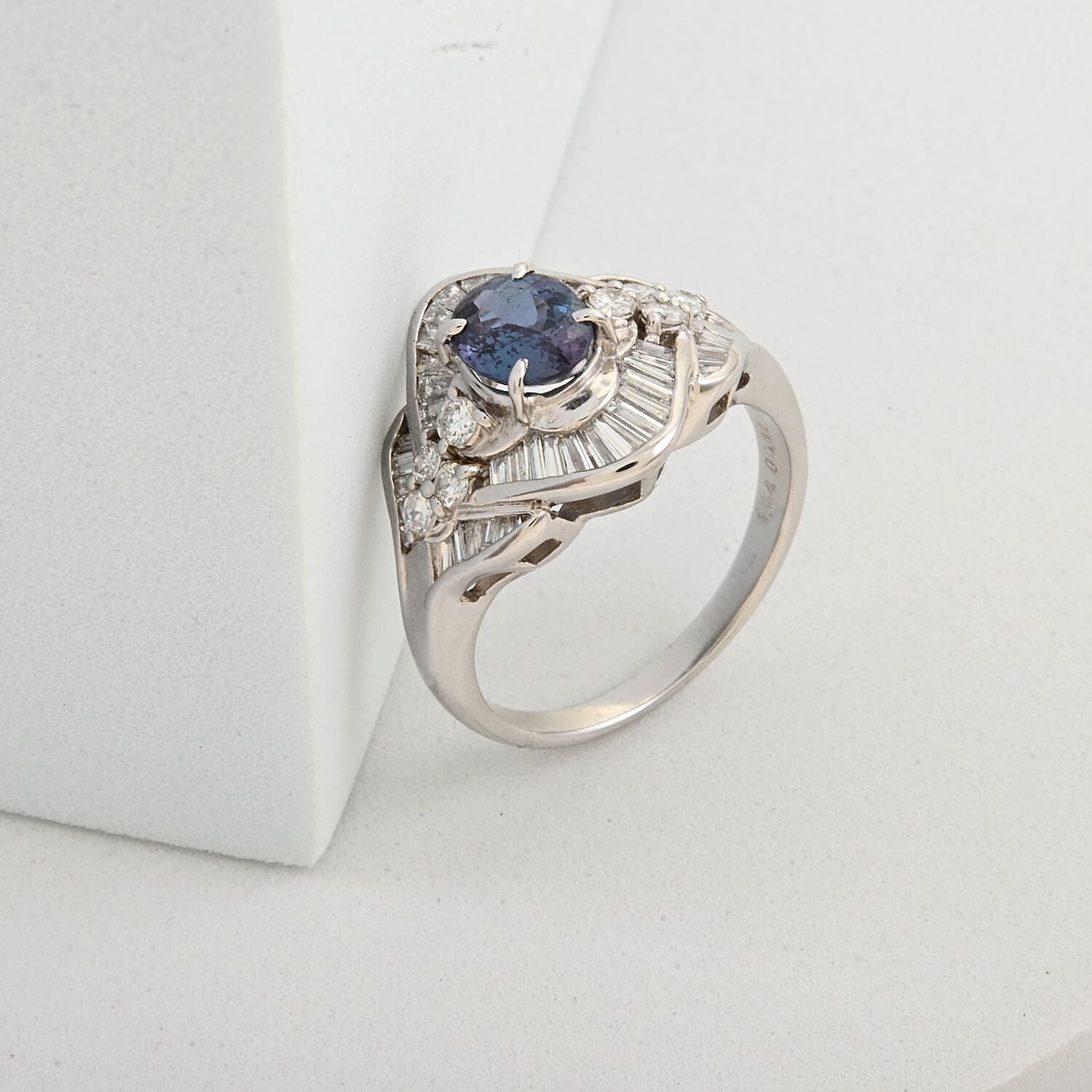 Chairman Vault Collection Certified & Appraised 900 Platinum AAAA Brazilian Alexandrite and E-F VS Diamond Ring (Size 5.0) 7.40 Grams 1.86 ctw