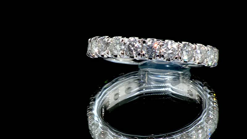 NY Closeout 14K White Gold G-H I2 Diamond Ring (Size 7.0) 4.10 Grams 2.00 ctw
