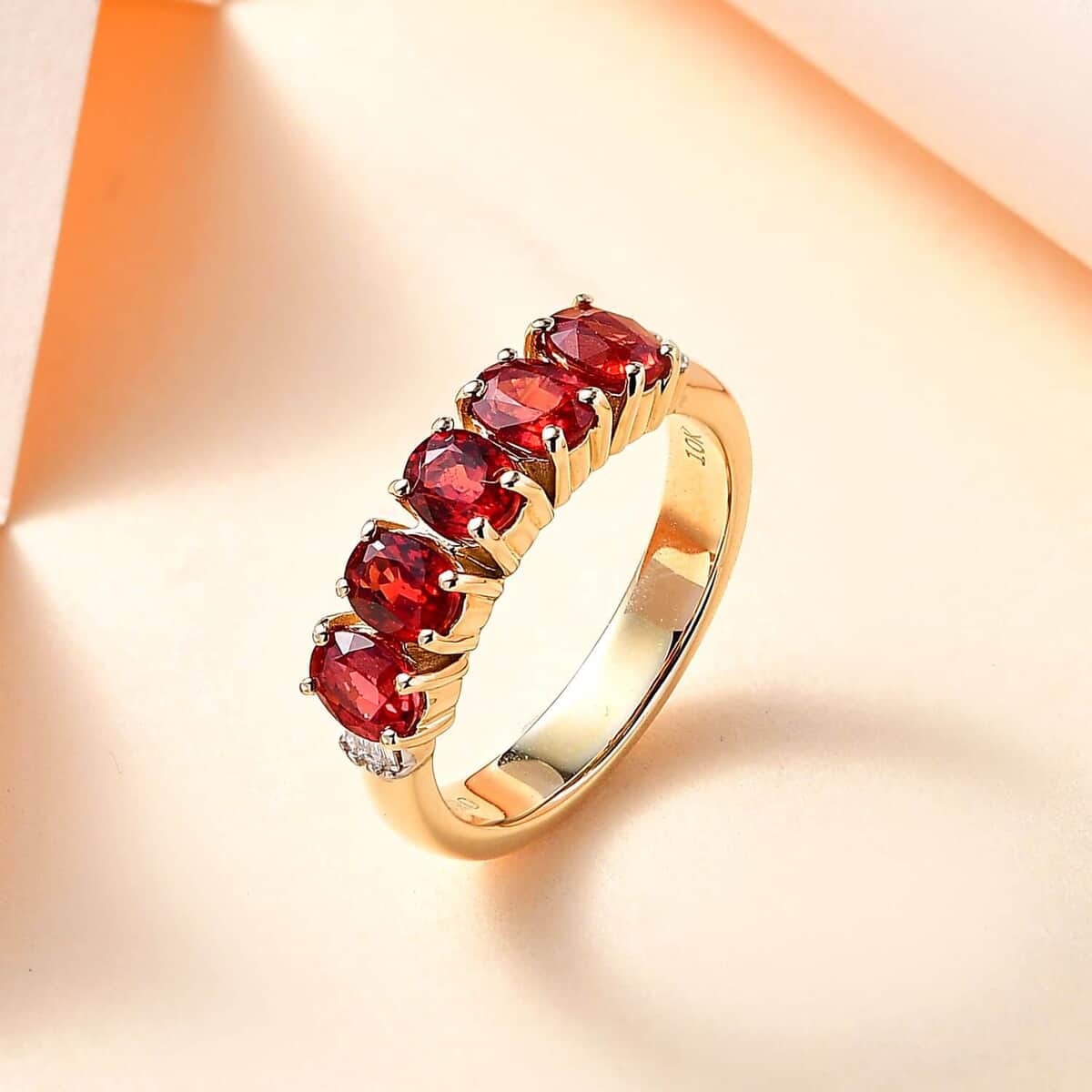 Luxoro 10K Yellow Gold AAA Red Sapphire and Diamond 5 Stone Ring (Size 7.5) 1.75 ctw image number 1