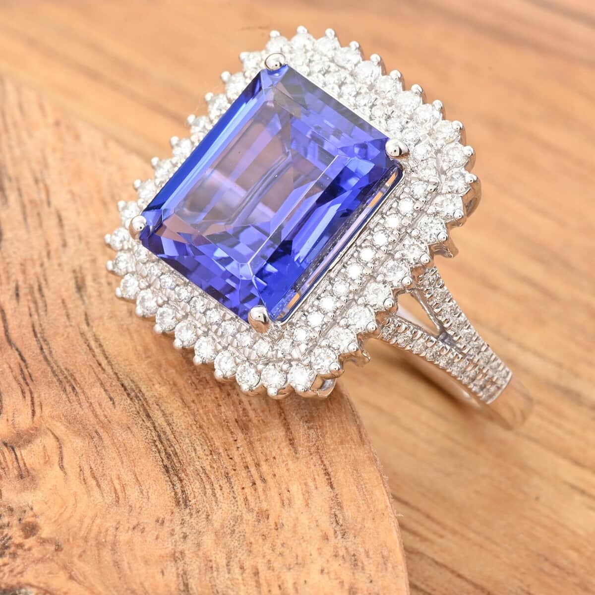 Jubilee Certified & Appraised Rhapsody 950 Platinum AAAA Tanzanite and E-F VS Diamond Ring (Size 6.0) 9.90 Grams 7.60 ctw image number 1