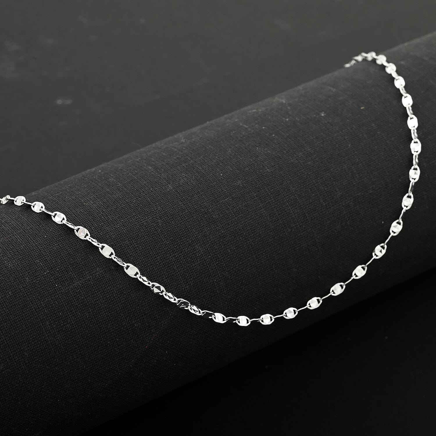 Sterling Silver Necklace 20 Inches 3.30 Grams
