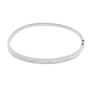 NY Closeout 14K White Gold Diamond Bangle Bracelet (7.25 In) 13 Grams 1.00 ctw