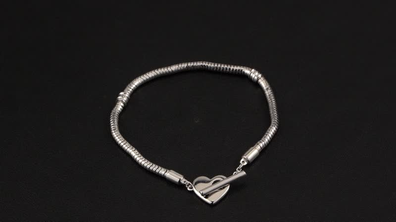 Hollow Bracelet in Rhodium Over Sterling Silver (7.25 In) (7.40 g)