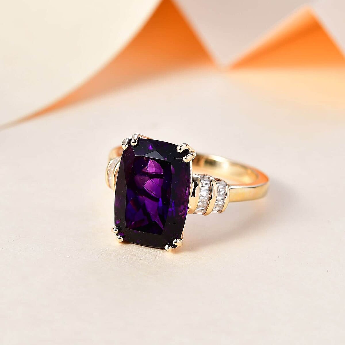 Luxoro 10K Yellow Gold AAA Moroccan Amethyst and G-H I2 Diamond Ring (Size 7.5) 7.00 ctw image number 1