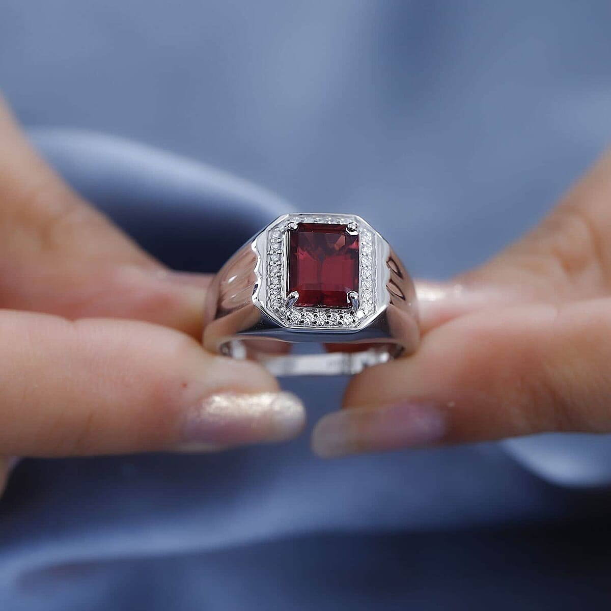 Rhapsody 950 Platinum AAAA Ouro Fino Rubellite and E-F VS2 Diamond Men's Ring (Size 12.5) 3.35 ctw image number 2