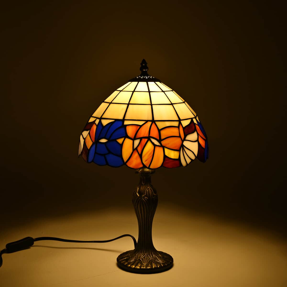 Tiffany Style Lamp Shade With Multi Color 6-Sided Classic Filigree Pattern 10 (E26 Bulb Not Included) image number 1