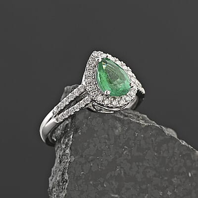 Certified & Appraised Rhapsody AAAA Gemfield Emerald and E-F VS Diamond 1.00 ctw Ring in 950 Platinum (Size 10.0) 6 Grams