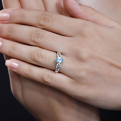 Premium Betroka Blue Apatite and Thai Black Spinel 0.80 ctw Ring in Sterling Silver (Size 10.0)