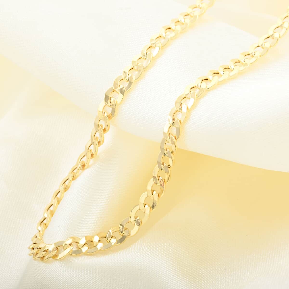 3.5mm Cuban Chain Necklace in 10K Yellow Gold 3.20 Grams 16 Inches image number 1