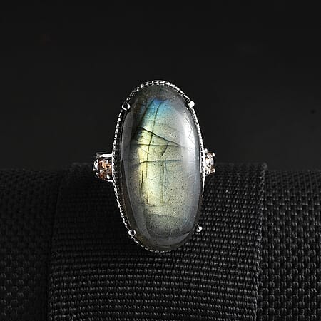 Malagasy Labradorite / 10 - Product card gallery slide 3 (10177574273337)