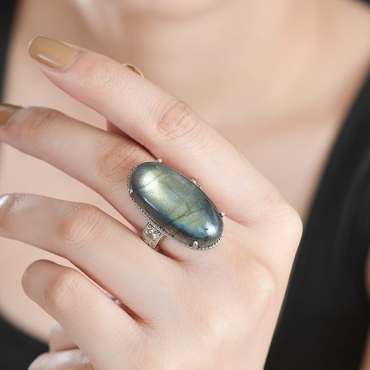 Malagasy Labradorite and Simulated Champagne Color Diamond 29.30 ctw Ring in Stainless Steel (Size 8.0)  image number 3