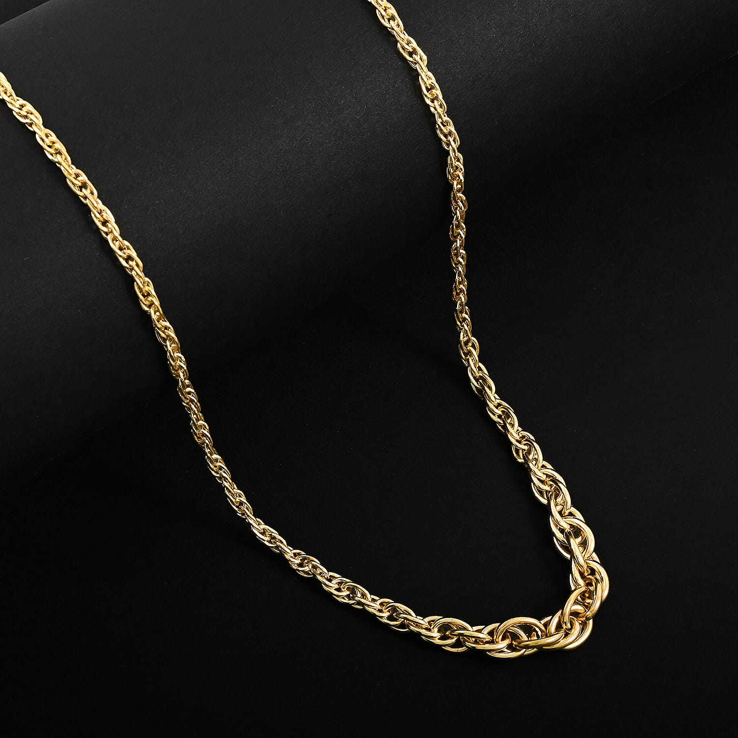 Italian 10K Yellow Gold Graduated Torcho7.n Necklace 18 Inches 4.09 Grams