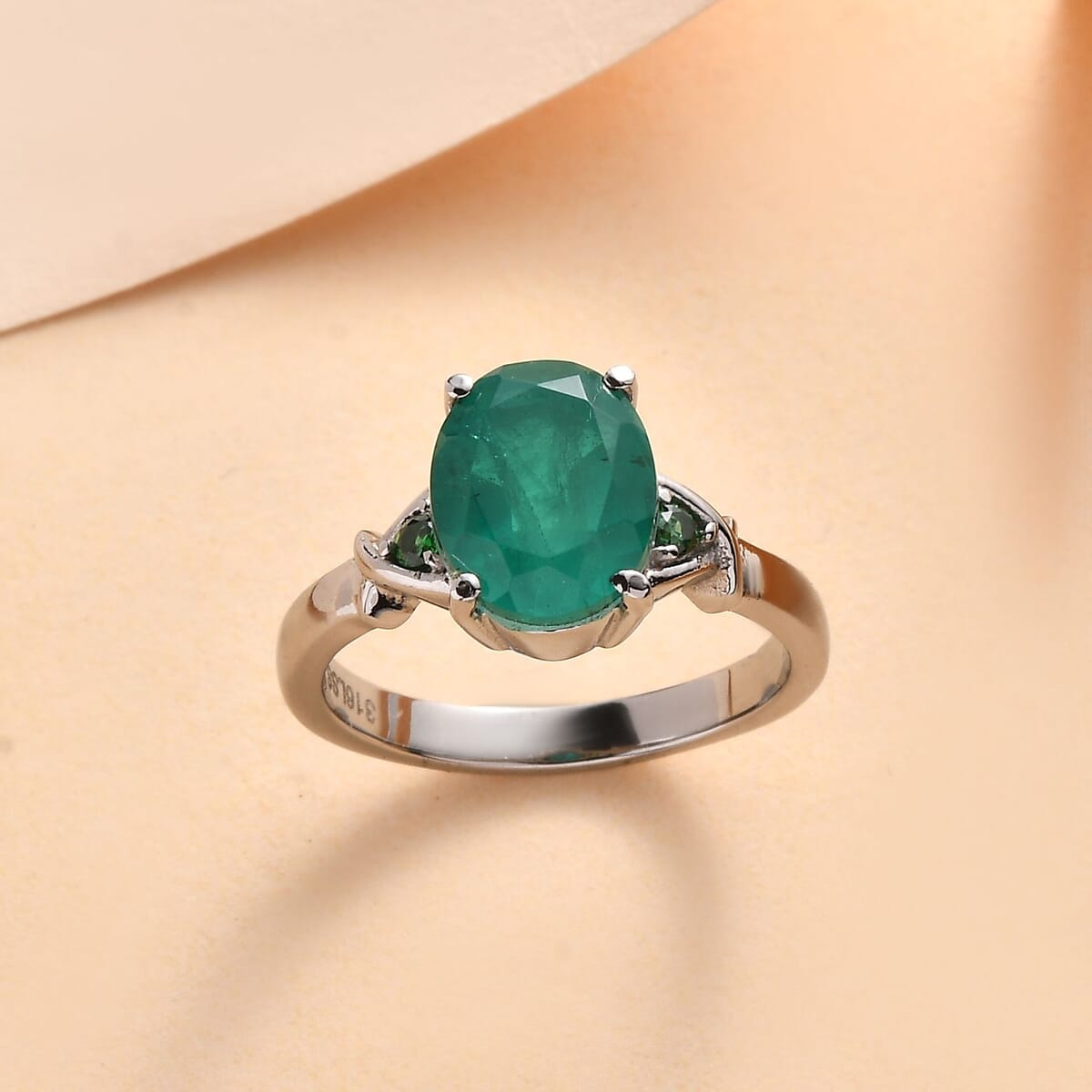 Emeraldine Quartz (Triplet) and Simulated Green Diamond 3.10 ctw Ring in Stainless Steel (Size 10.0) image number 1