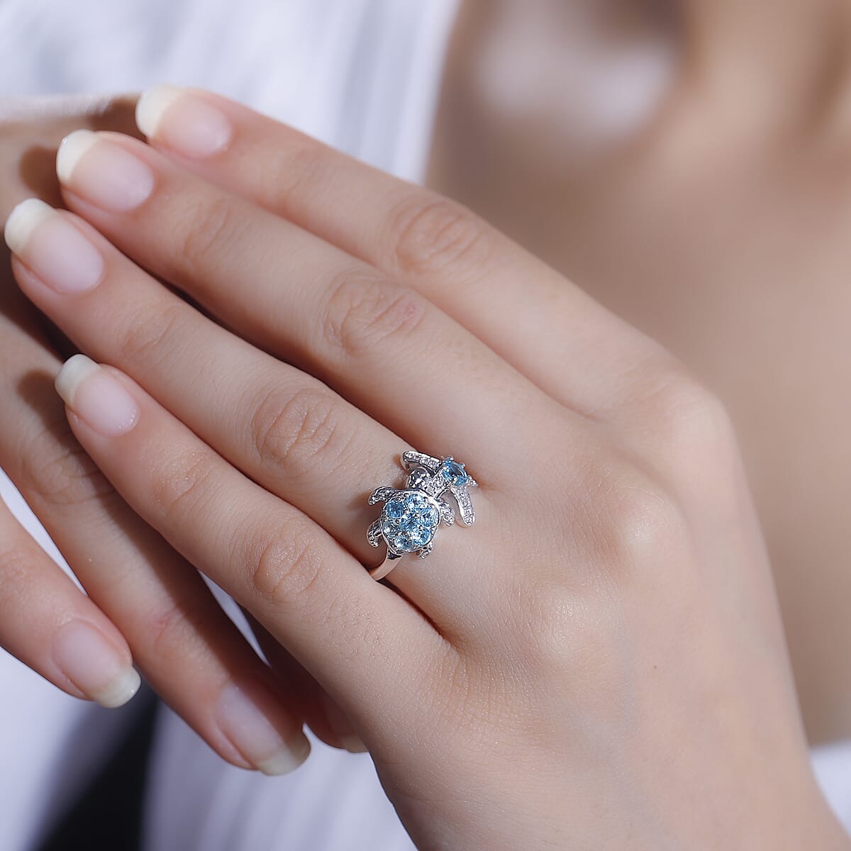 Premium Betroka Blue Apatite and White Zircon 1.00 ctw Starfish Turtle Ring in Rhodium Over Sterling Silver (Size 6.0) image number 2