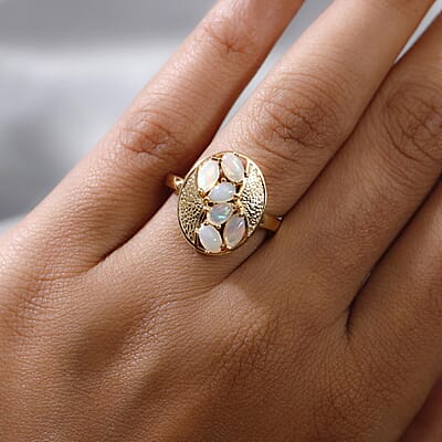 Ethiopian Welo Opal 1.00 ctw Ring in Vermeil Yellow Gold Over Sterling Silver (Size 5.5)