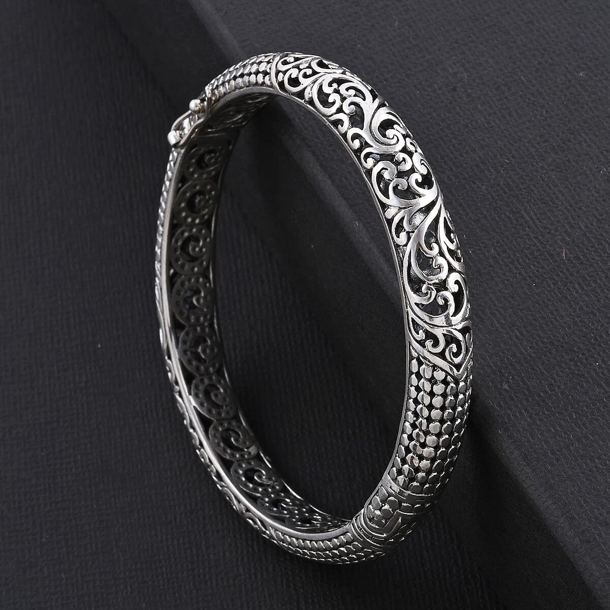 Bali Legacy Sterling Silver Filigree Bangle Bracelet (7.25 in) 36 Grams image number 2