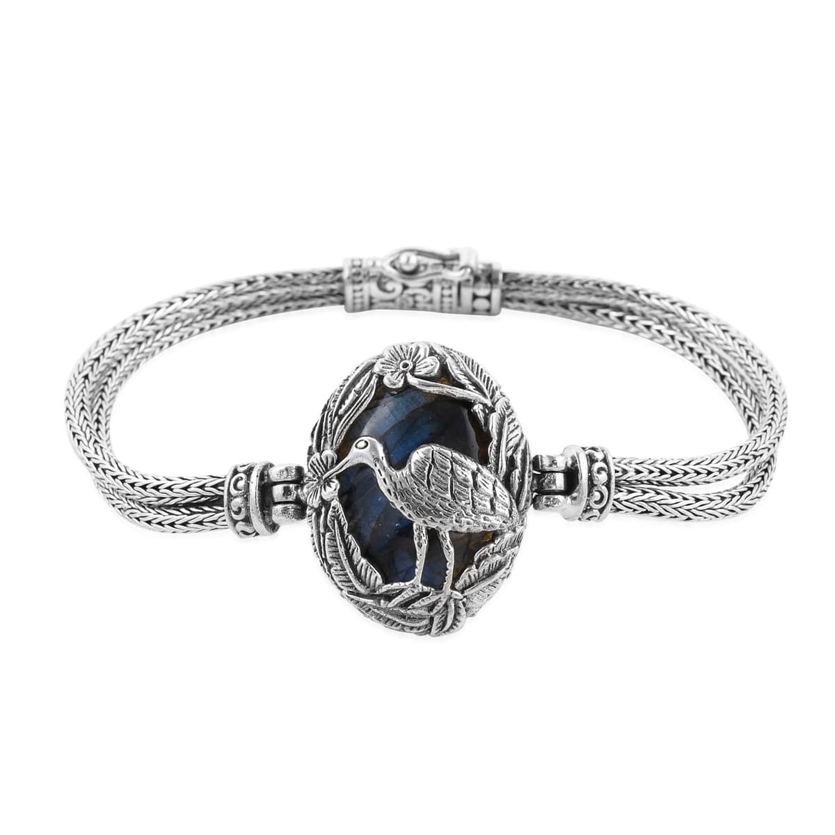 Bali Legacy Malagasy Labradorite Bracelet in Sterling Silver (7.25 In) 26.00 ctw image number 0