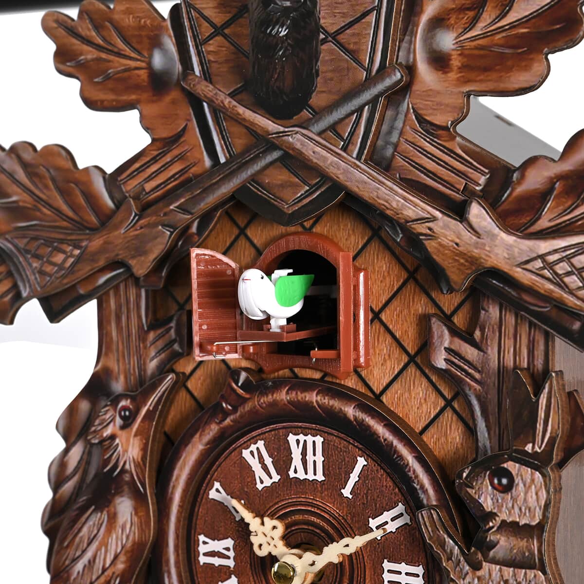 Handcrafted Vintage Pendulum Quartz Movement Reindeer Wall Clock with Sound (Battery Not Included) image number 4