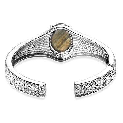 Malagasy Labradorite 17.25 ctw Cuff Bracelet in Stainless Steel (6.50 In)