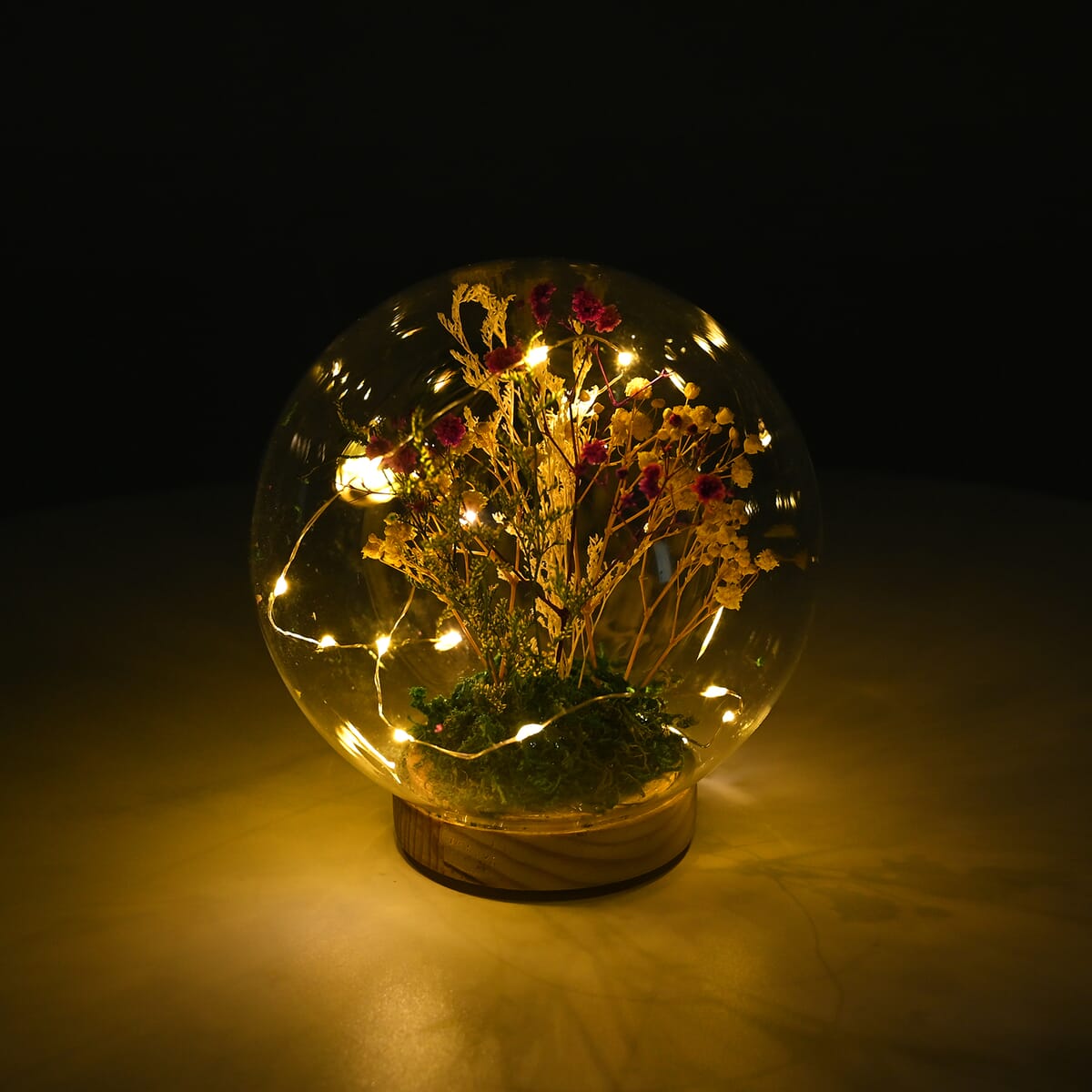 Floral LED Glass Sphere (2xAAA Batteries Not Included) image number 1