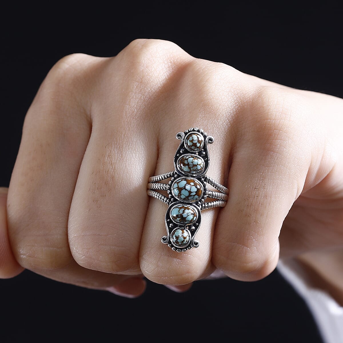 Artisan Crafted Blue Horizon Turquoise 2.25 ctw Ring in Sterling Silver (Size 6.0) image number 2