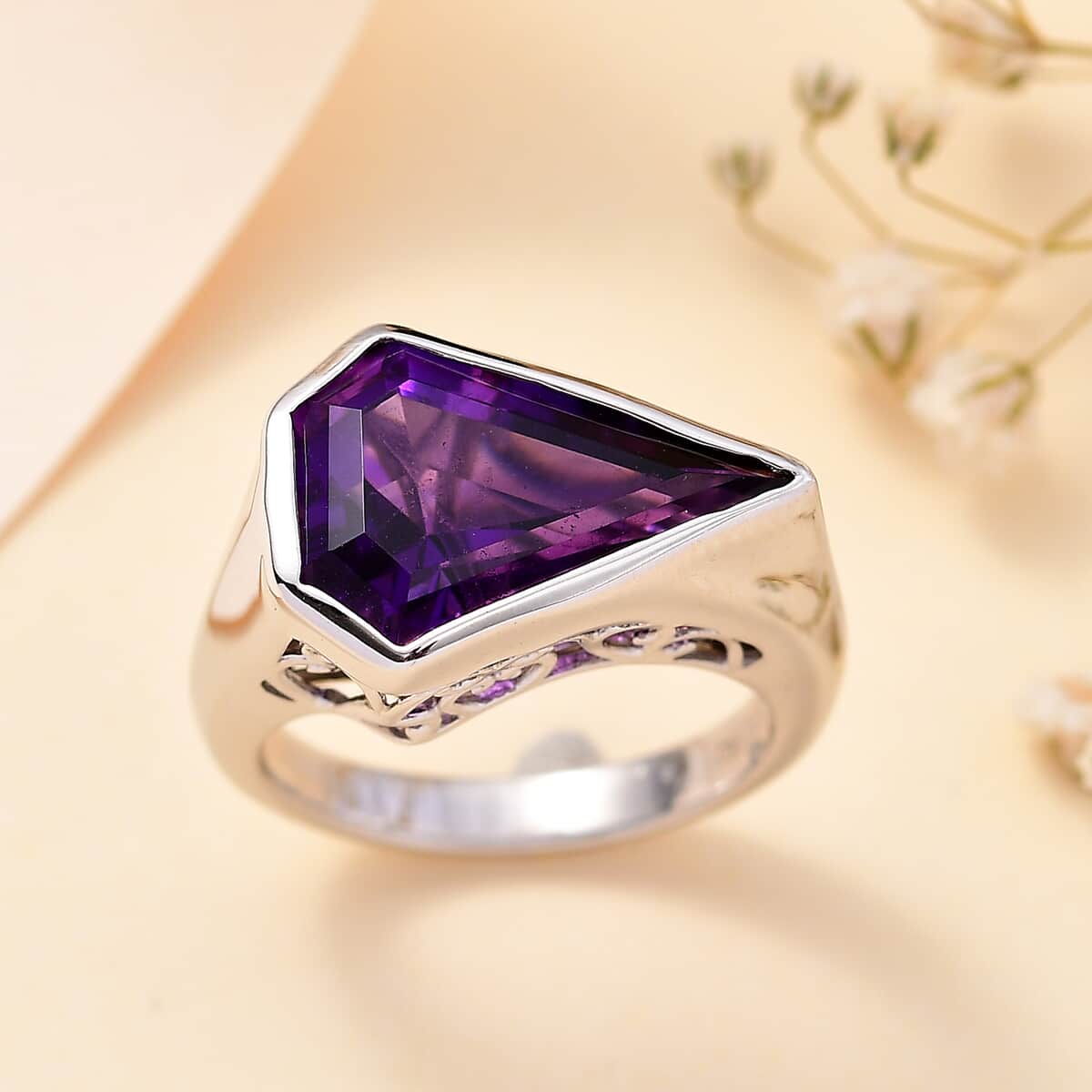 African Amethyst 5.10 ctw Ring in Rhodium Over Sterling Silver (Size 10.0)  image number 1