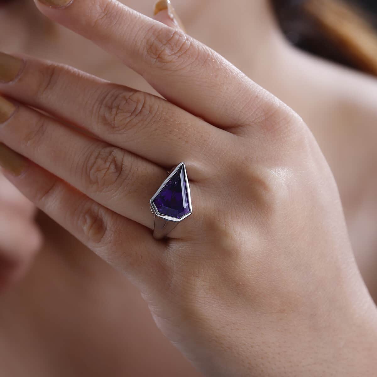 African Amethyst 5.10 ctw Ring in Rhodium Over Sterling Silver (Size 10.0)  image number 2