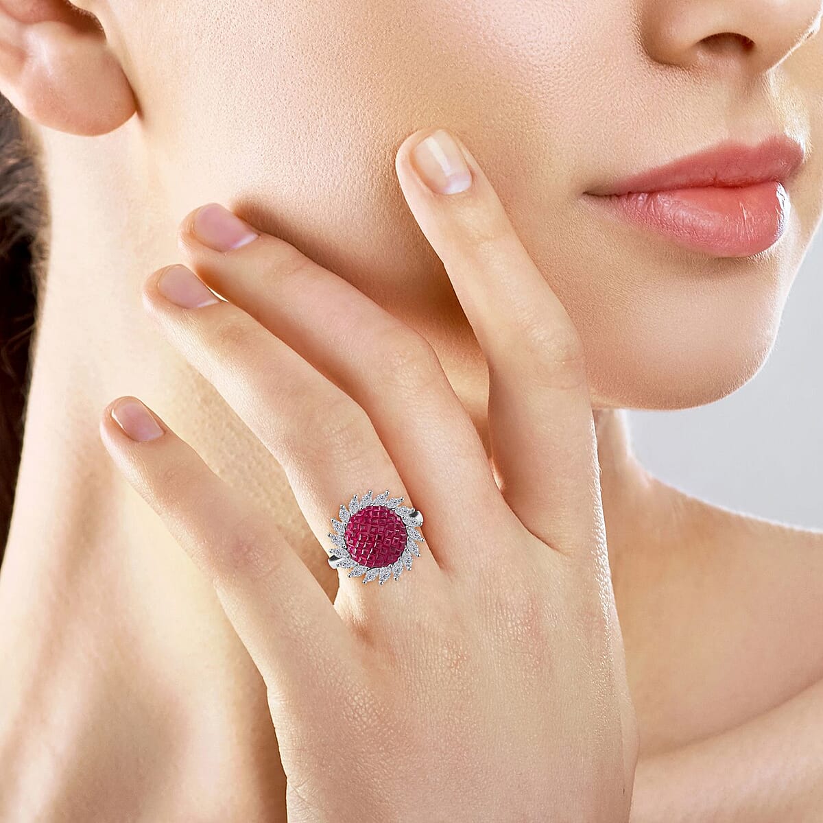 Simulated White and Ruby Color Diamond Scarlet Sunburst Ring in Rhodium Over Sterling Silver (Size 5.0) image number 2