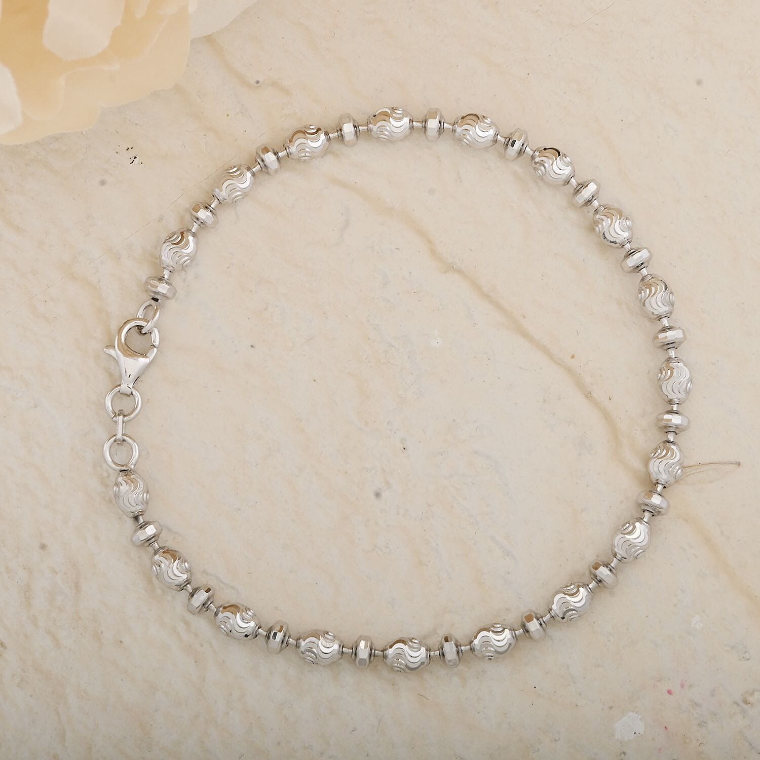 Silver - Product card gallery slide 3 (9432243536127)