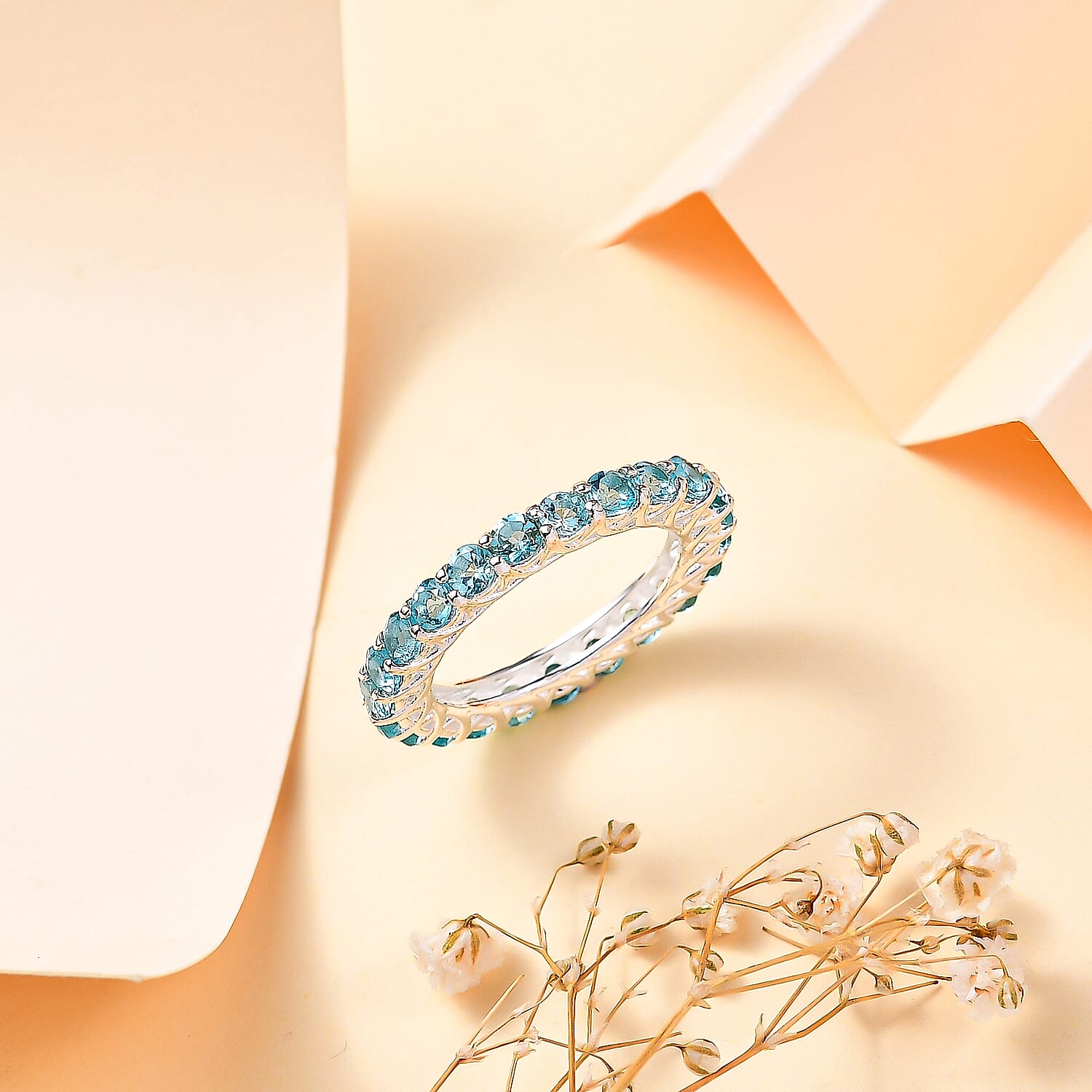 Betroka Blue Apatite 4.30 ctw Ring in Sterling Silver (Size 10.0)