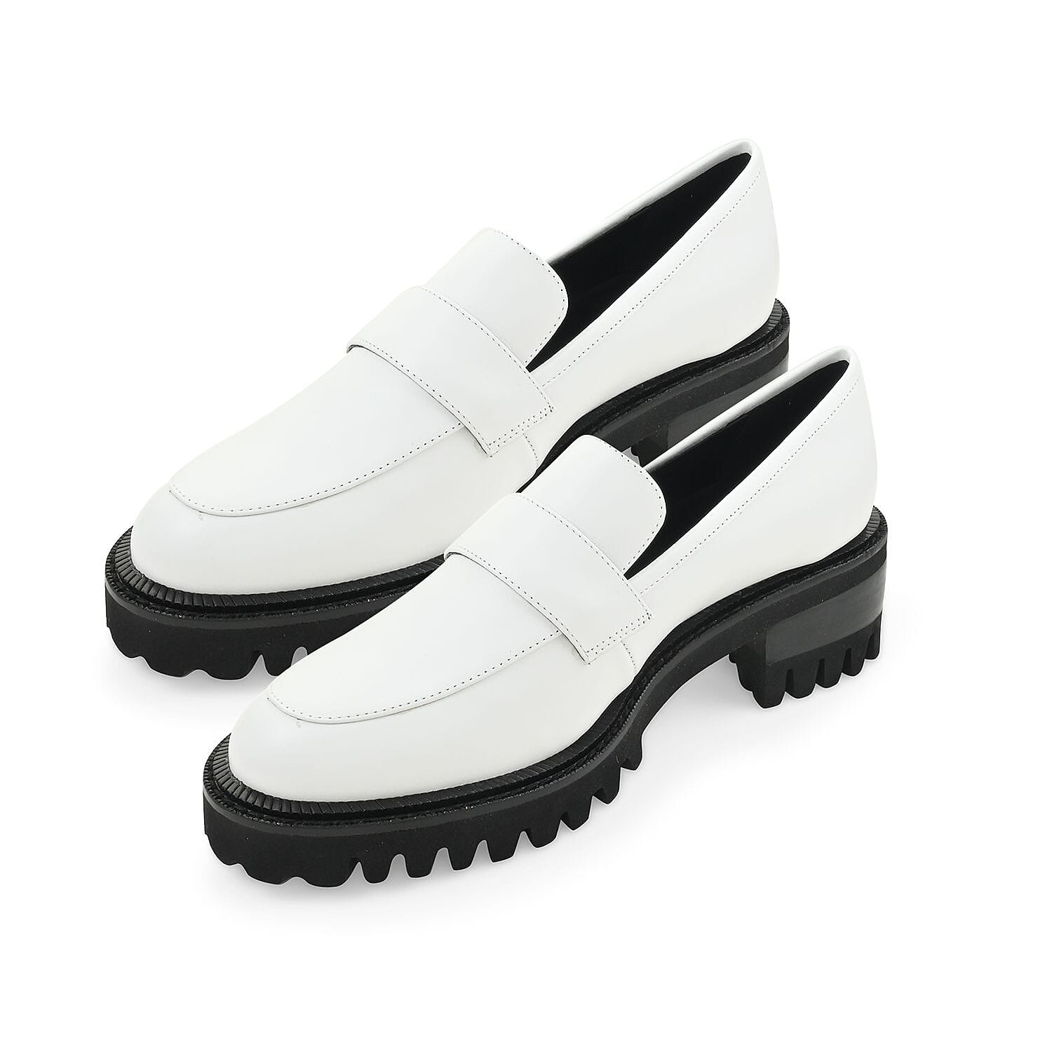 Aerosoles Loafer in White Genuine Leather SIZE 10.00