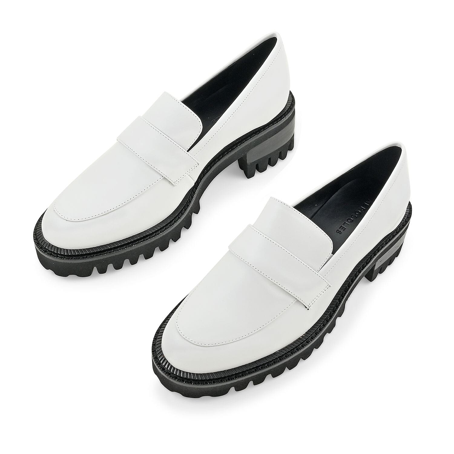 Aerosoles Loafer in White Genuine Leather SIZE 10.00