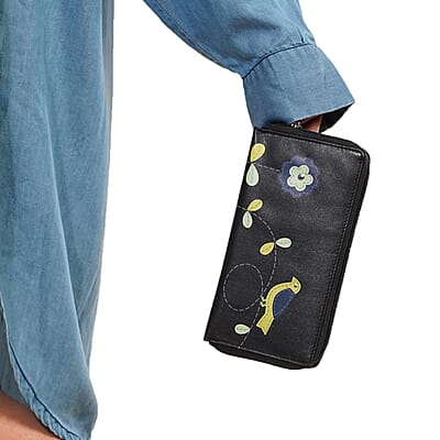 Union Code Black Color Floral Pattern 100% Genuine Leather RFID Protected Applique Women's Wallet