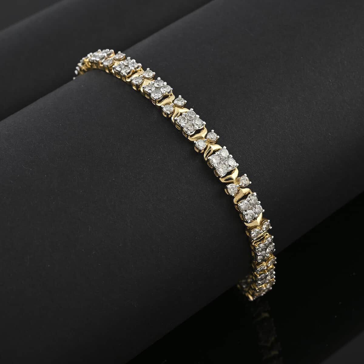 Closeout 10K Yellow Gold Diamond Bracelet (7.25 In) 7.10 Grams 4.05 ctw image number 1