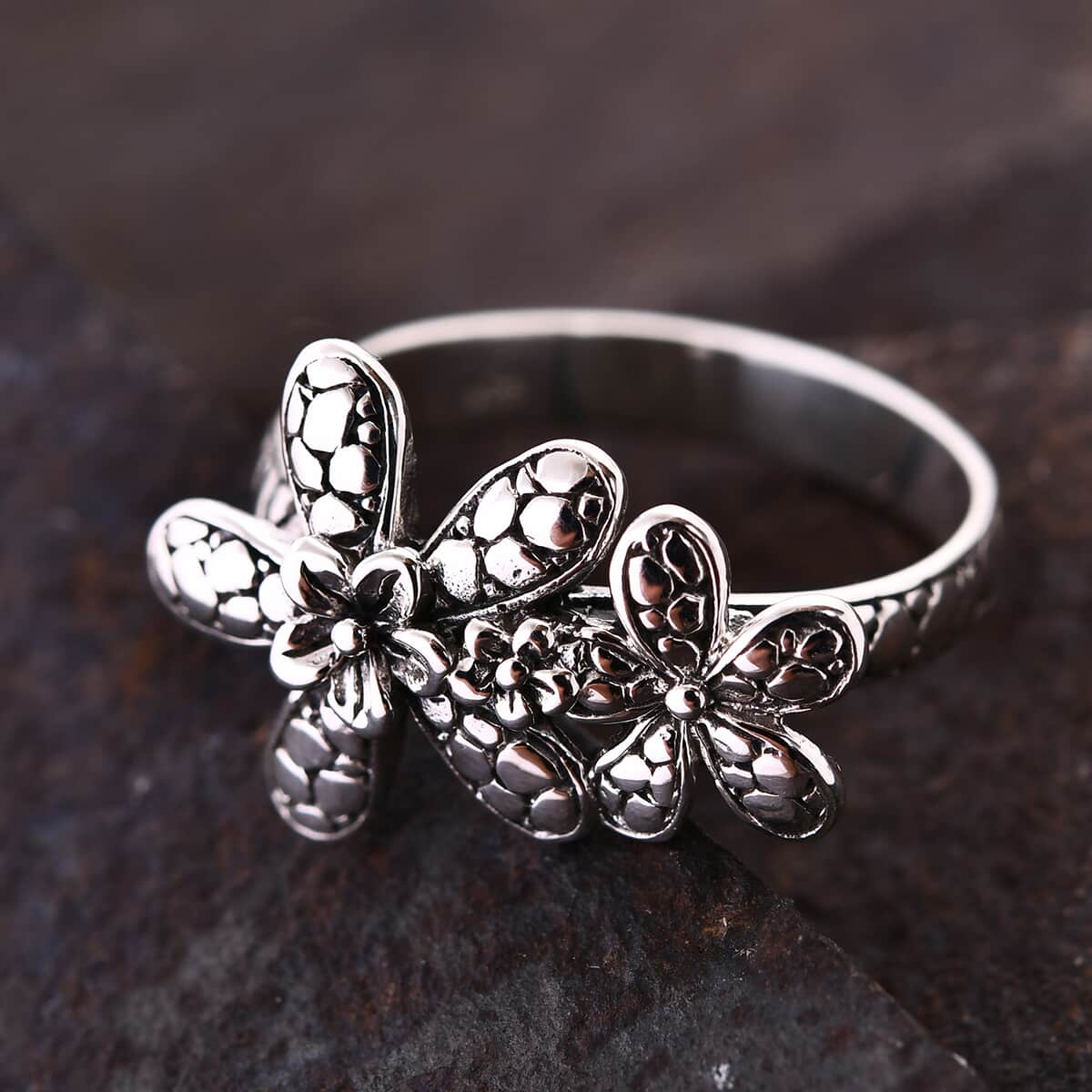 Bali Legacy Sterling Silver Floral Ring (Size 11.0) 5.05 Grams image number 1