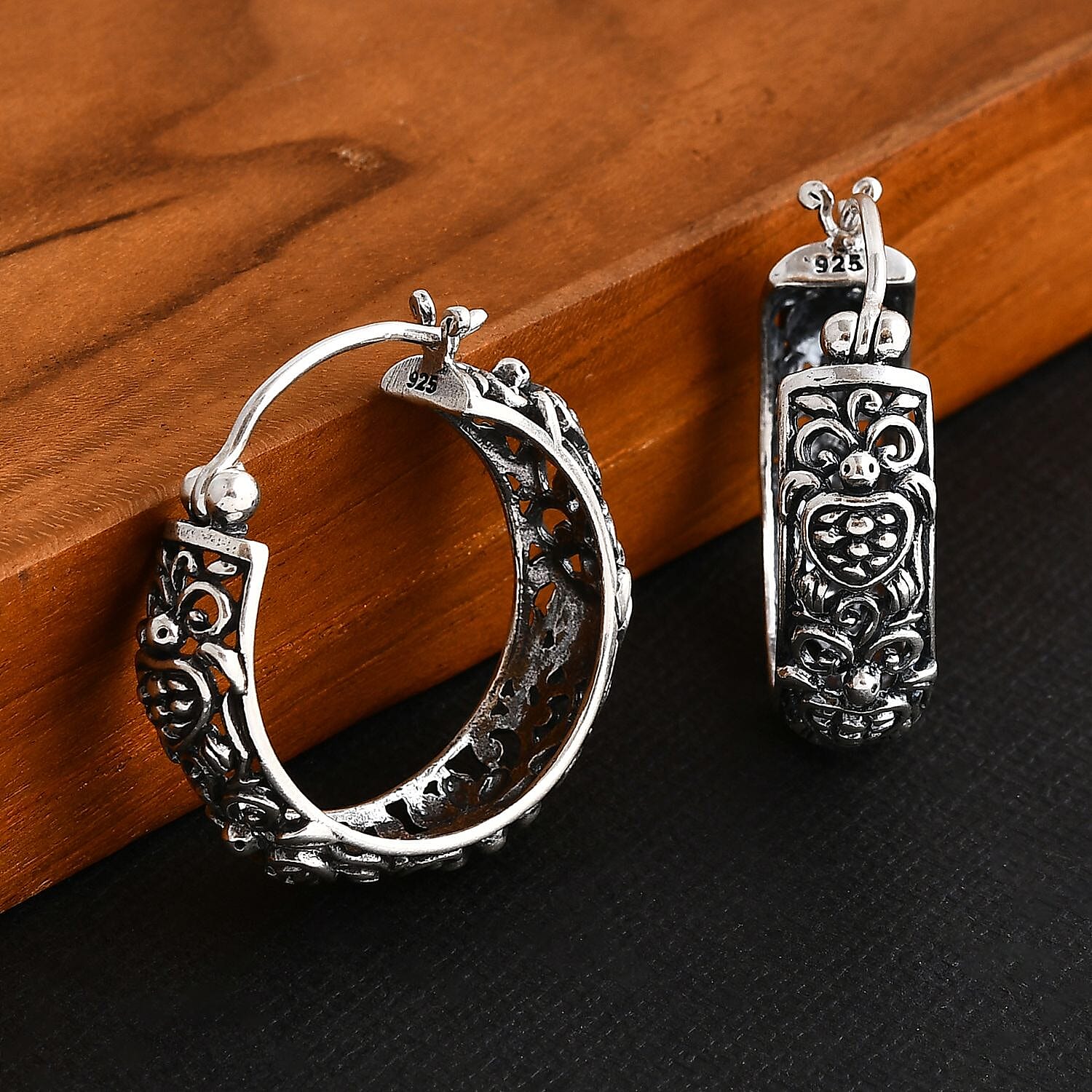 Bali Legacy Turtle Hoop Earrings in Sterling Silver 7.70 Grams