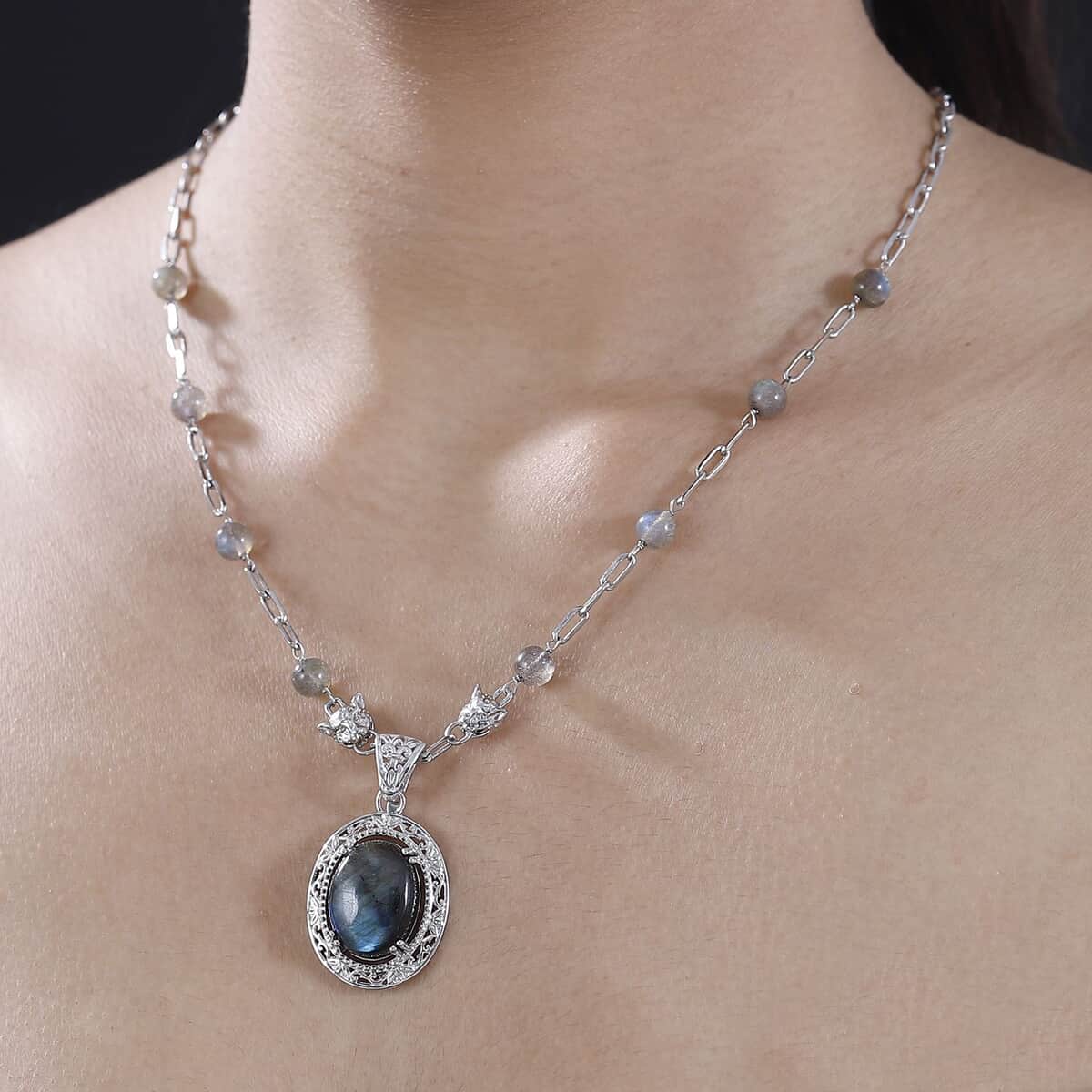 Karis Malagasy Labradorite 32.75 ctw Necklace 18 Inches in Platinum Bond  image number 2