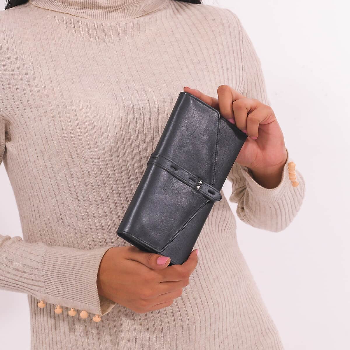 Black Genuine Leather RFID Women's Wallet (7.5"x4.5") image number 1