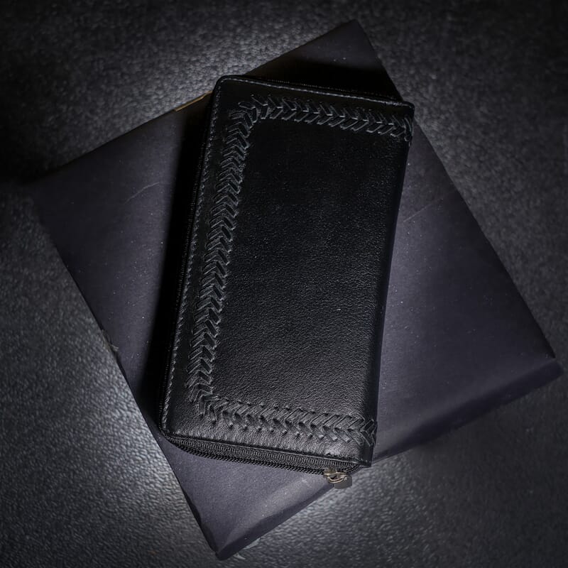 Union Code Black Genuine Leather RFID Women's Wallet