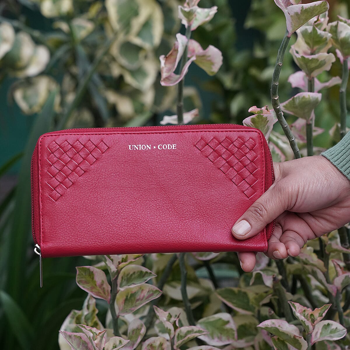 UNION CODE Light Red Genuine Leather RFID Women's Wallet with Zipper Closure | Leather Card Holder Travel Wallet | Leather Purse for Women image number 1