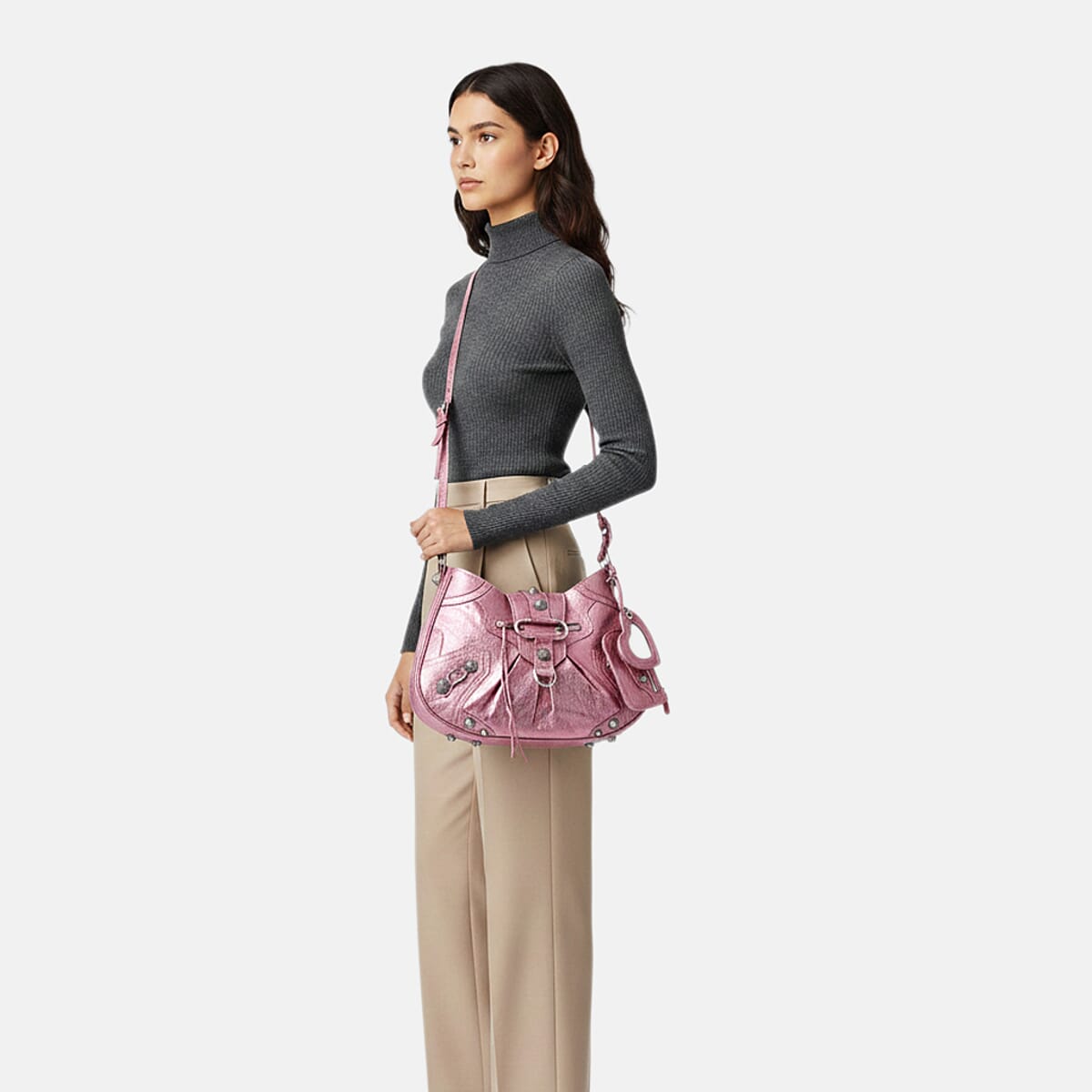 Grand Pelle Metallic Pink Genuine Leather Crossbody Bag with Shoulder Strap image number 2