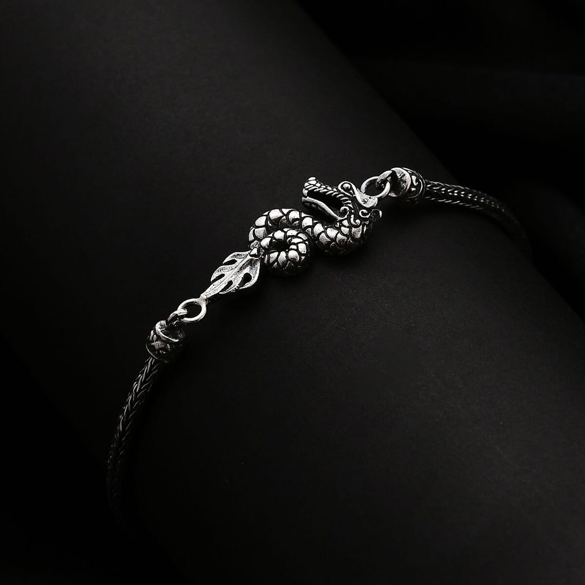 Bali Legacy Dragon Bracelet in Sterling Silver (6.5-8.0In) 12.75 Grams (8.00 In) image number 1