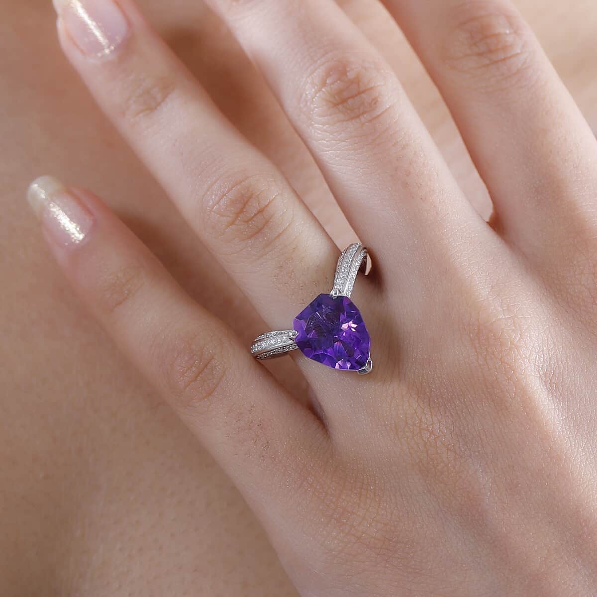 African Amethyst, Moissanite Ring in Rhodium Over Sterling Silver (Size 10.0) 6.10 ctw image number 2