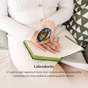 Labradorite Palm Stone -L 267.5ctw