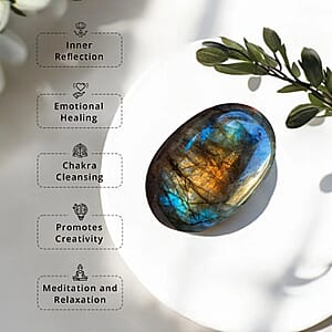 Labradorite Palm Stone -L 267.5ctw