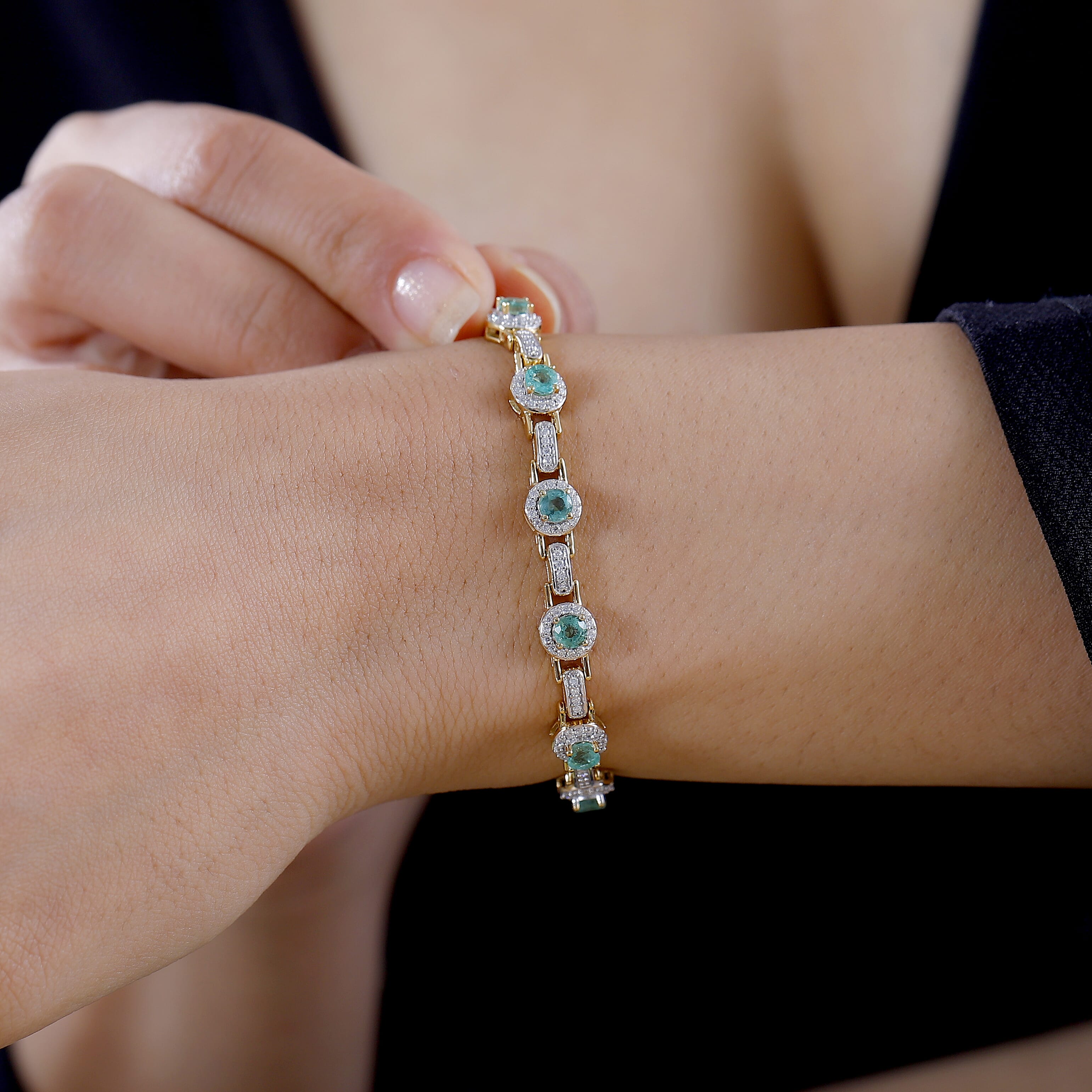 Default Title - Product card gallery slide 3 (10145541816603)