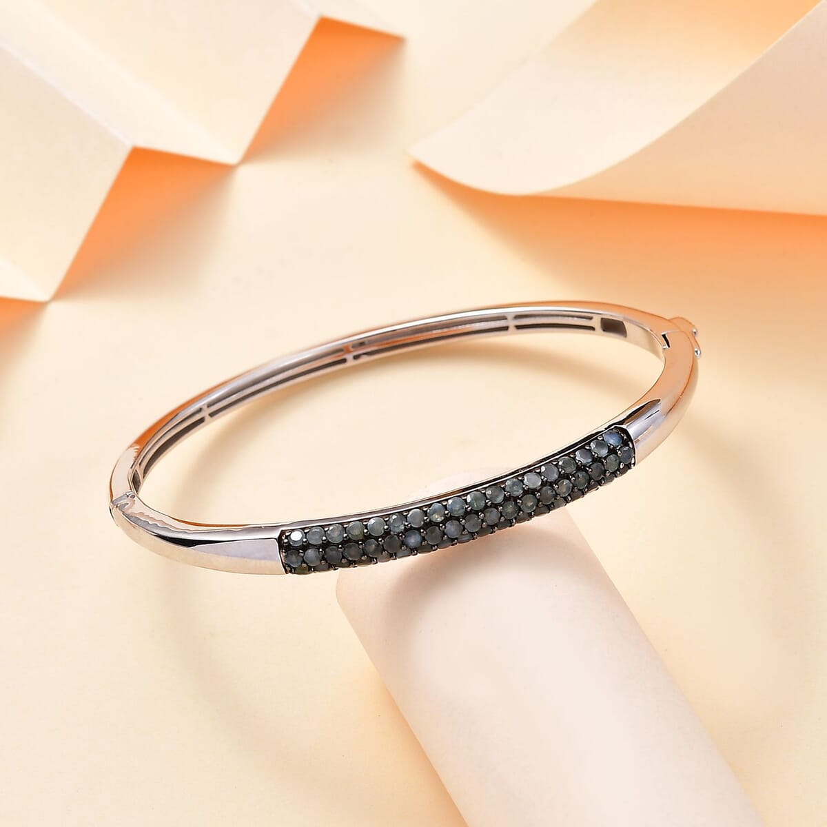 Premium Narsipatnam Alexandrite 2.25 ctw Bangle Bracelet in Rhodium Over Sterling Silver (6.50 In)  image number 1