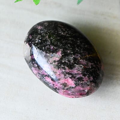 Rhodonite Palm Stone -S 357ctw