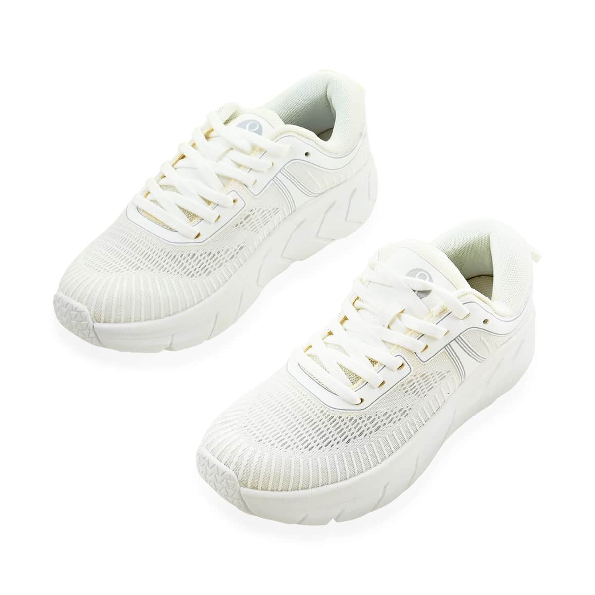 Layer 8 White Women's Off-Road Sneakers - Size 11 image number 4